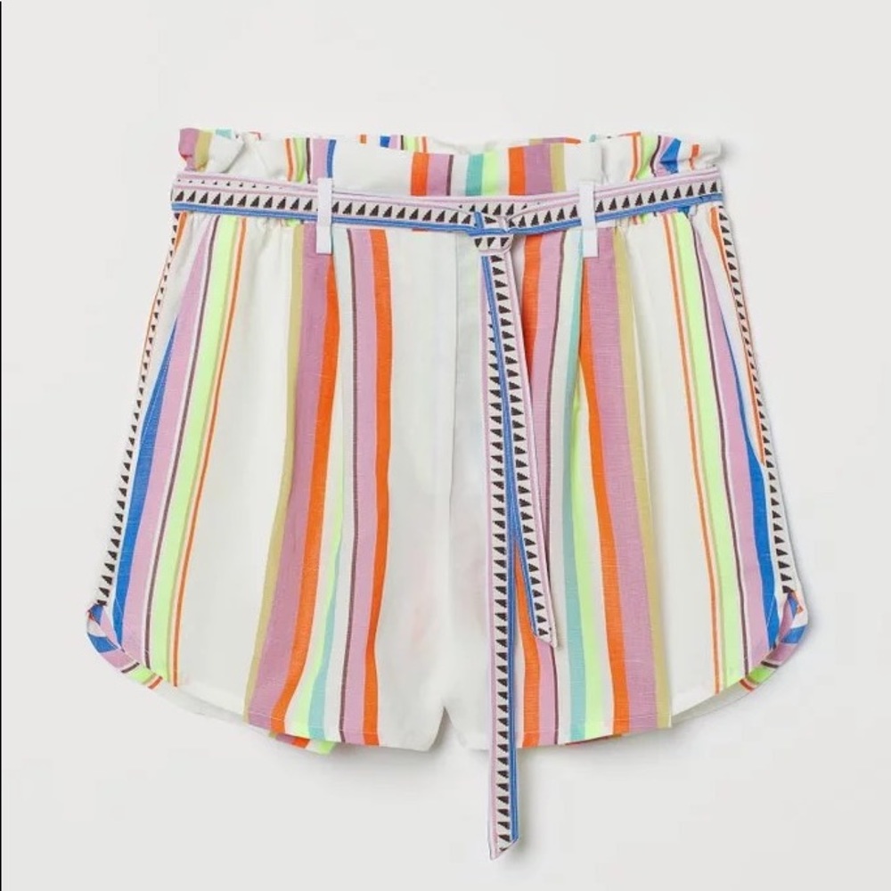 NWT LemlLem by Lisa Kebede Shorts Sz M